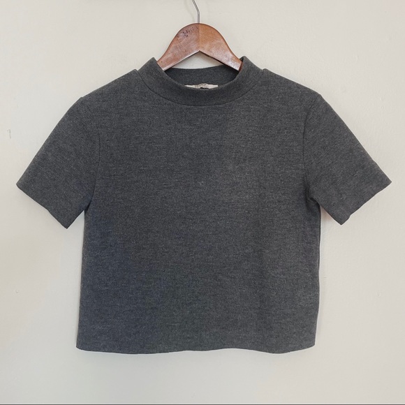 Pull&Bear Tops - Grey Mock Neck Cropped Tee